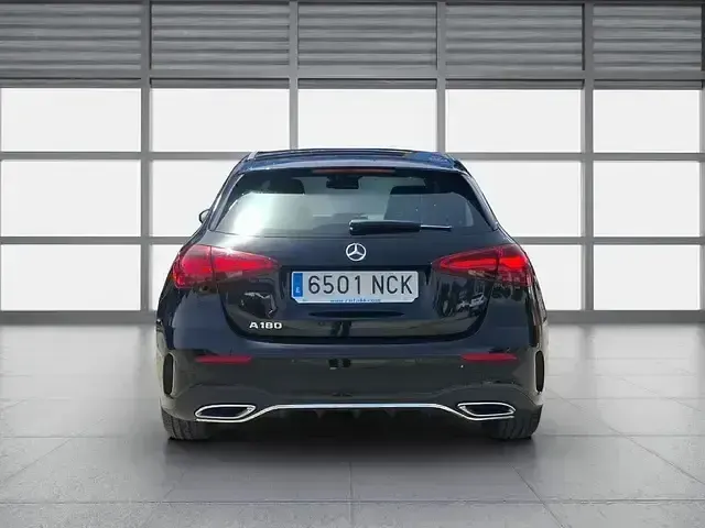 Usado Mercedes A180 136 CV (100 kW) 2025 Negro