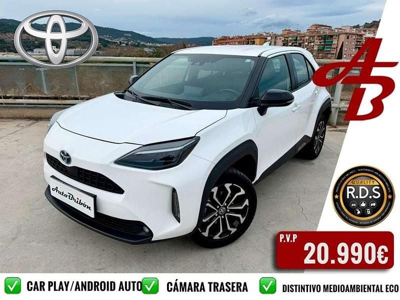 Usado Toyota Yaris Cross Business Edition 116 CV (85 kW) 2023 Blanco SUV
