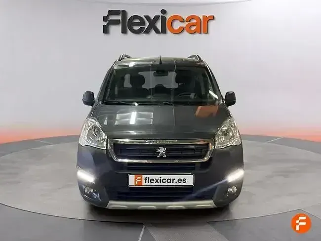 Usado Peugeot Partner Tepee Active 110 CV (80 kW) 2016 Gris Monovolumen
