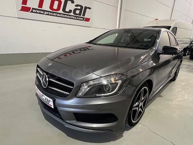 Käytetty Mercedes A200 AMG line 136 HP (100 kW) 2015 Harmaa Sedan