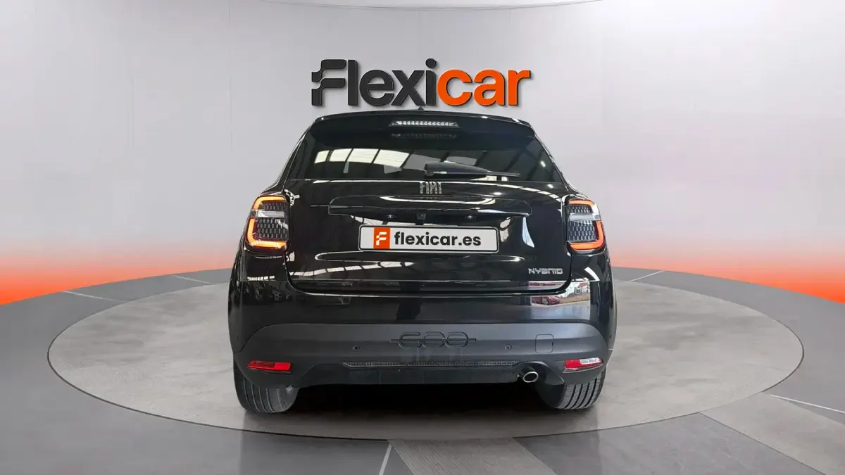 Usado Fiat 600 La Prima 101 CV (74 kW) 2025 Negro SUV