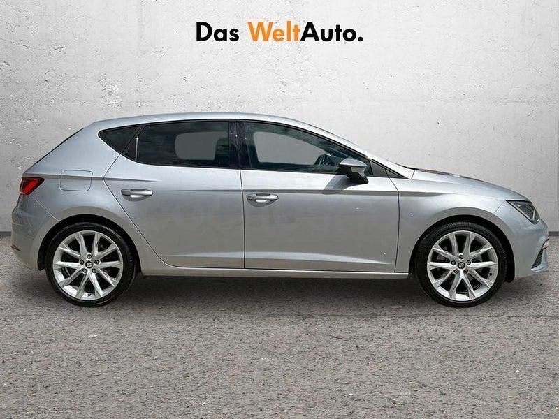 Usado Seat Leon FR 150 CV (110 kW) 2019 Gris plata Berlina