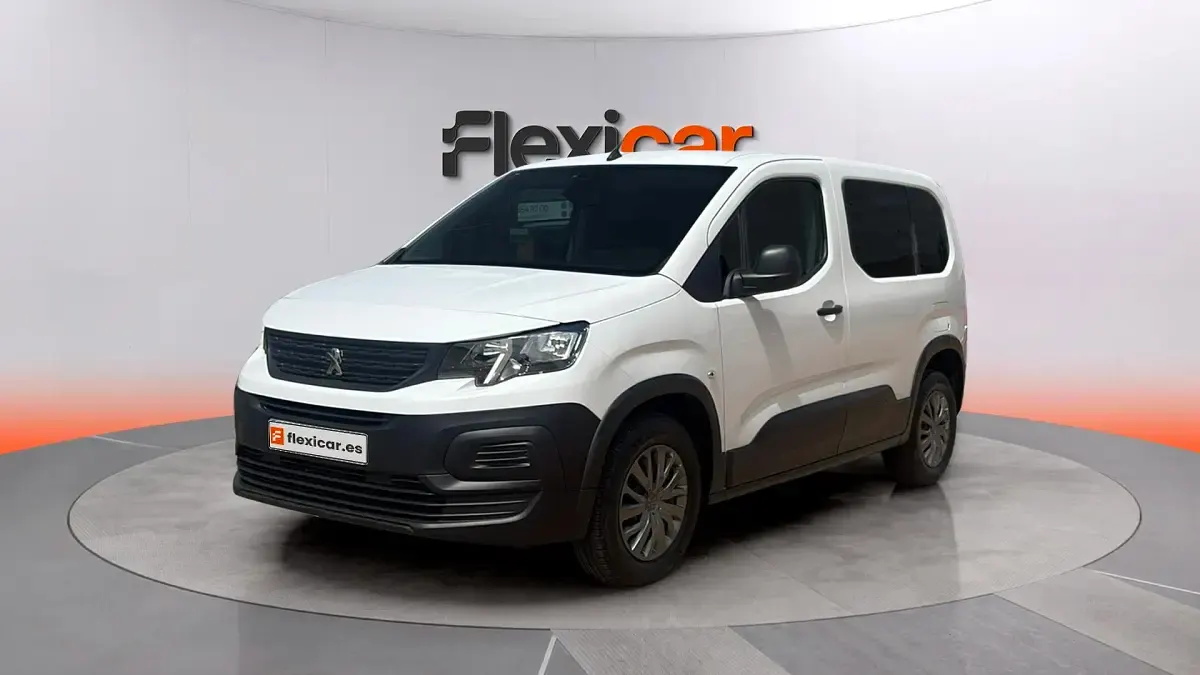 Gebraucht Peugeot Rifter Allure 101 PS (74 kW) 2023 Weiß Van / Kleinbus