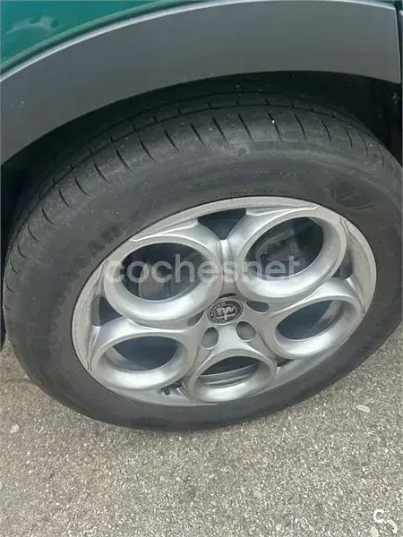 Usado Alfa Romeo Tonale Sprint 130 CV (95 kW) 2024 Verde SUV