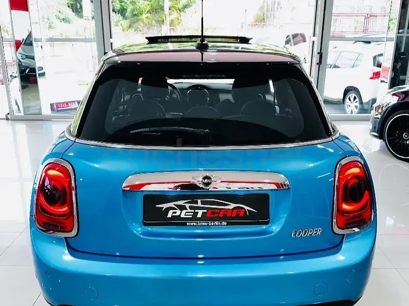Usado Mini Cooper 136 CV (100 kW) 2016 Azul Utilitario