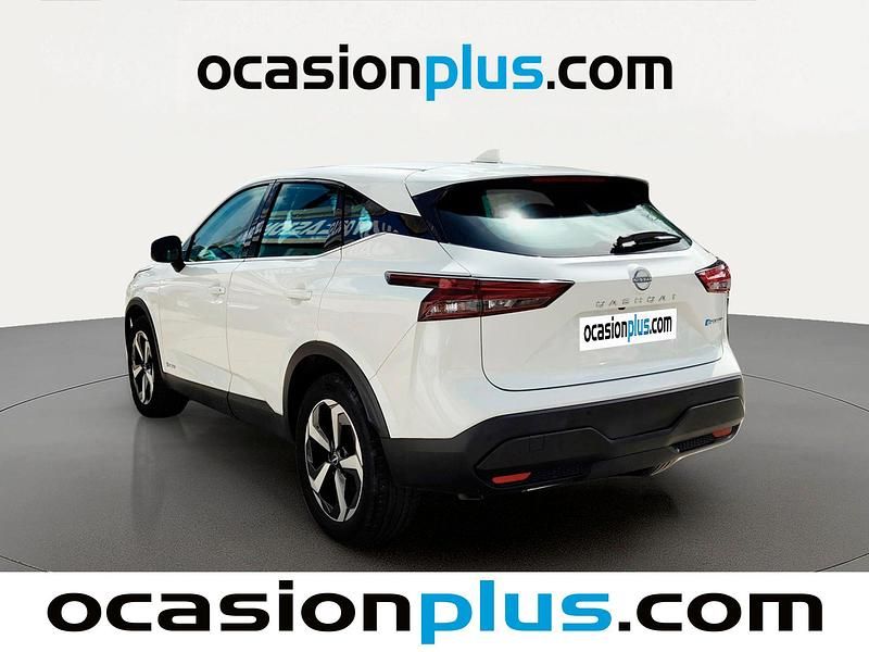 Begagnad Nissan Qashqai Acenta 190 HK (139 kW) 2024 Grå SUV