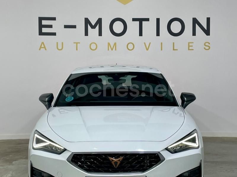 Usado Cupra Leon 190 CV (139 kW) 2023 Blanco Berlina