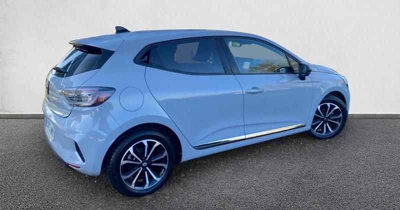 Usado Renault Clio V Techno 100 CV (73 kW) 2025