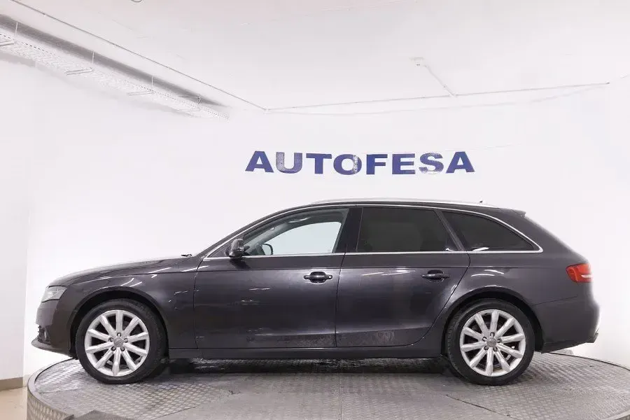 Usado Audi A4 239 CV (175 kW) 2011 Marron Familiar