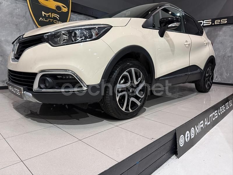 Usado Renault Captur Zen 120 CV (88 kW) 2016 Blanco SUV