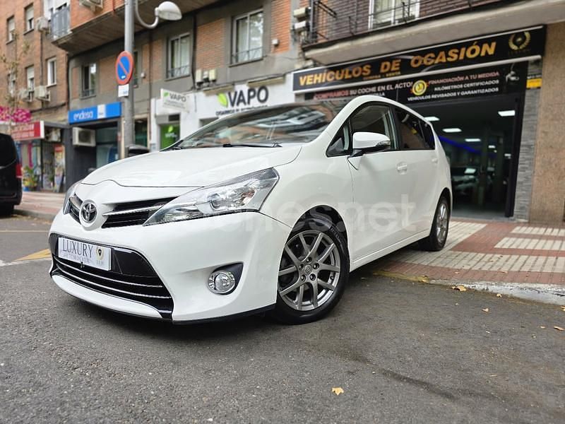 Blanco Usado 2015 Toyota Verso Comfort Monovolumen | 9499 € (Un poco caro) - Imagen 1/4