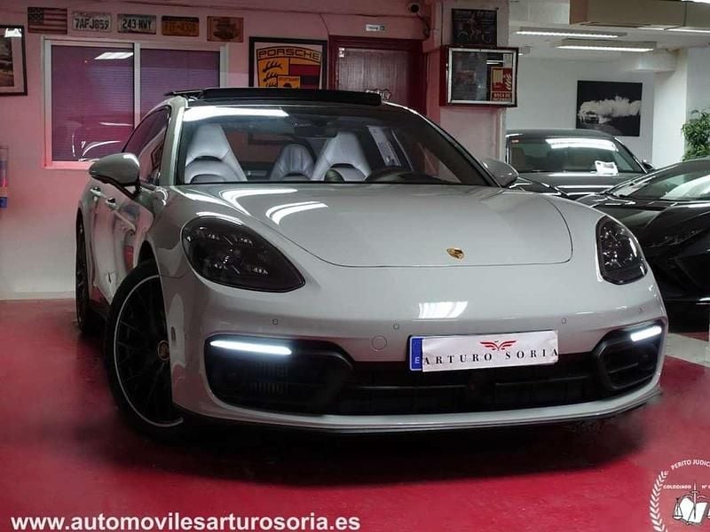 Usado Porsche Panamera Sport Turismo 560 CV (411 kW) 2021 Gris Familiar