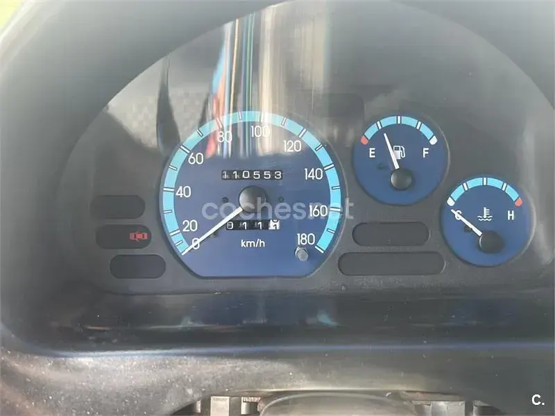Usado Chevrolet Matiz SE 51 CV (37 kW) 2003 Rojo Utilitario