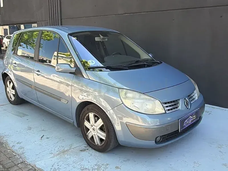 Usado Renault Scénic 130 CV (95 kW) 2006 Azul Monovolumen
