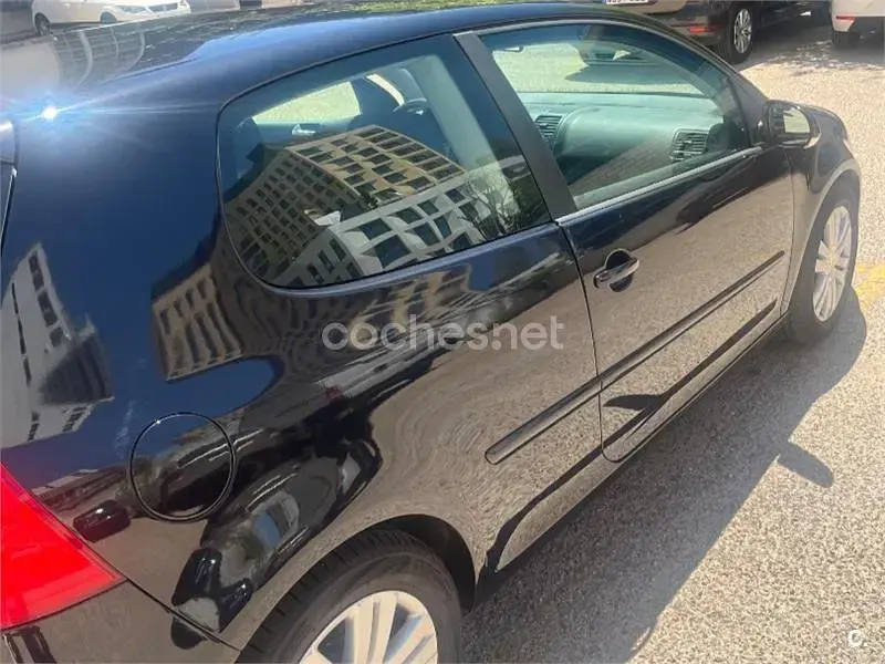 Usado VW Golf V GT 102 CV (75 kW) 2007 Negro Berlina