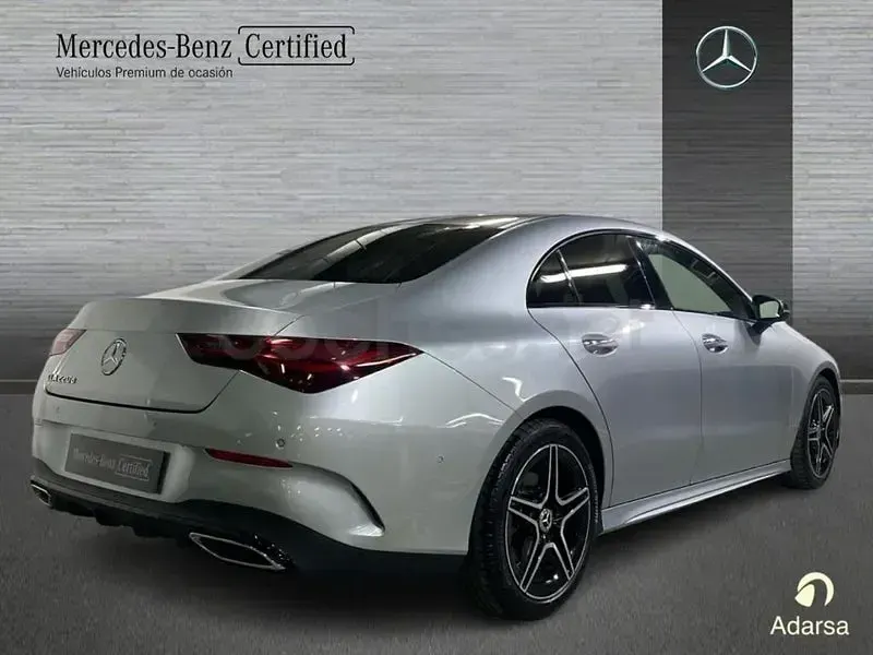Usado Mercedes CLA220 190 CV (139 kW) 2025 Gris / plata Berlina