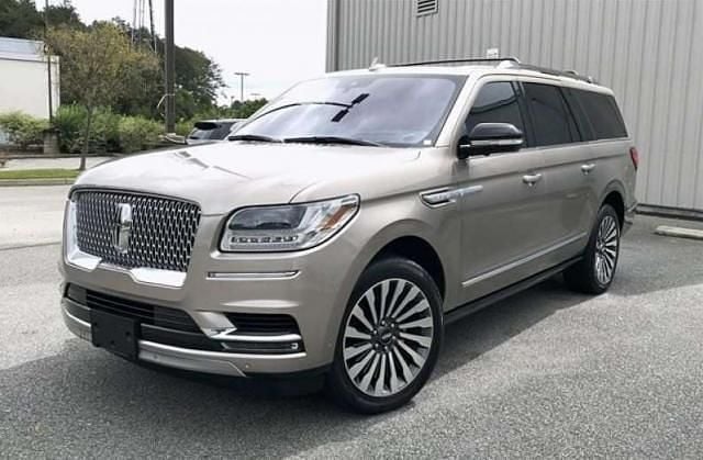Beige Usado 2019 Lincoln Navigator SUV | 91.800 € - Imagen 1/4