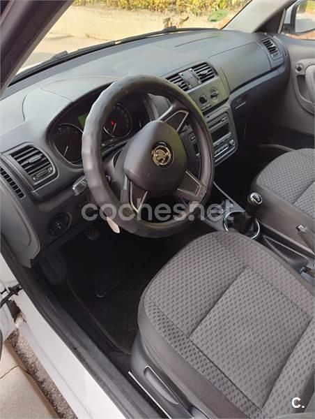 Usado Skoda Fabia 69 CV (50 kW) 2014 Blanco Utilitario