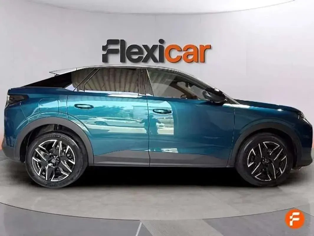 Usado Peugeot 3008 Allure 136 CV (100 kW) 2024 Azul SUV