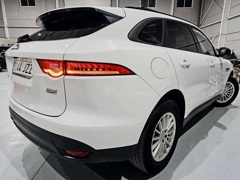 Usado Jaguar F-Pace Portfolio 180 CV (132 kW) 2017 Blanco SUV
