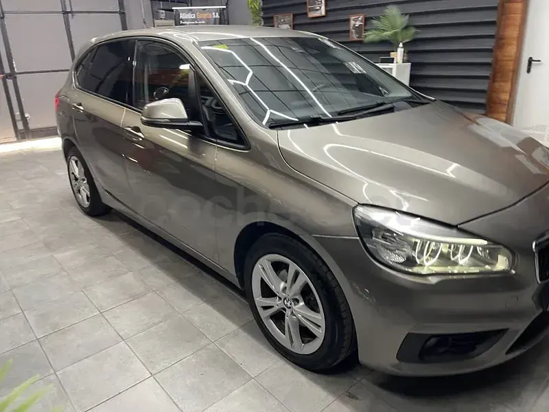 Usado BMW 218 Advantage 150 CV (110 kW) 2015 Beige Familiar