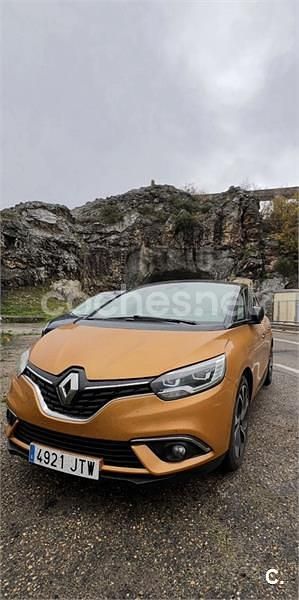 Usado Renault Scénic III Edition One 130 CV (95 kW) 2016 Naranja Monovolumen
