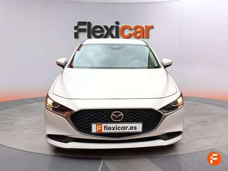 Usado Mazda 3 Center-Line 186 CV (136 kW) 2025 Blanco Berlina