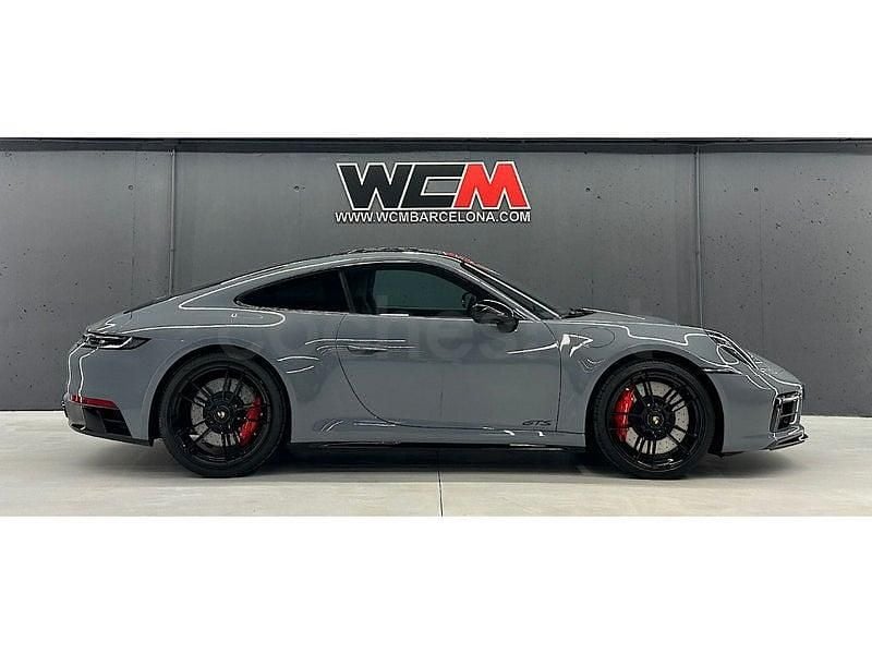 Usado Porsche 911 Carrera 4 GTS 480 CV (353 kW) 2023 Gris / plata Coupe