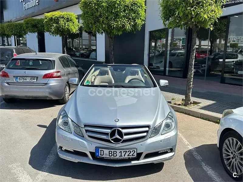 Usado Mercedes E350 Elegance 292 CV (214 kW) 2010 Gris / plata Descapotable