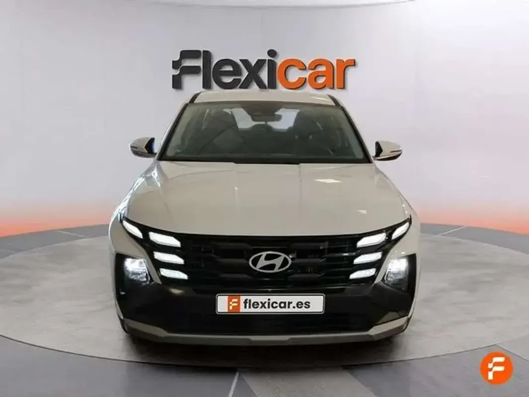 Usado Hyundai Tucson 160 HP (117 kW) 2025 Branco SUV