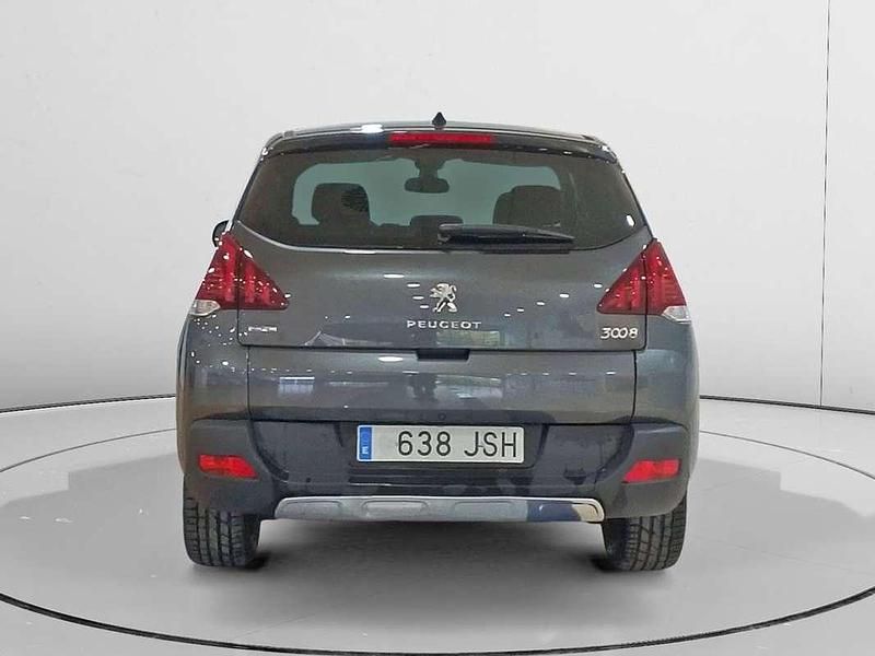 Usado Peugeot 3008 Allure 132 CV (97 kW) 2016 Gris SUV