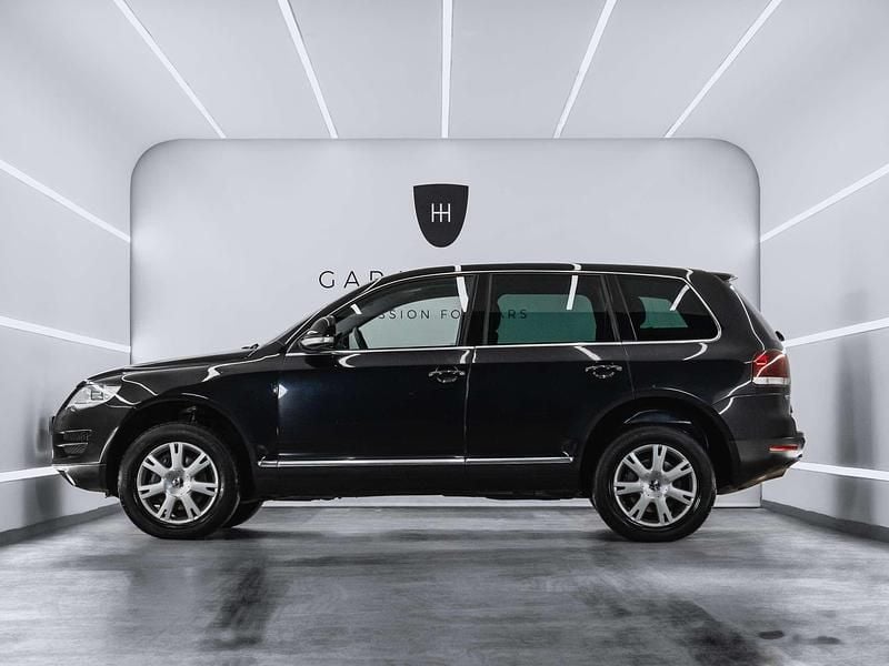Usado VW Touareg 225 CV (165 kW) 2007 Negro SUV