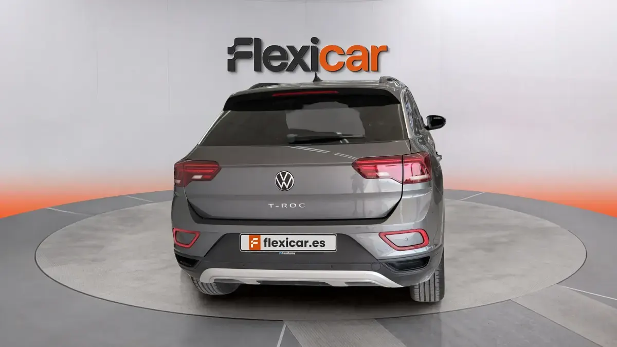 Usado VW T-Roc Advance 110 CV (80 kW) 2022 Gris SUV