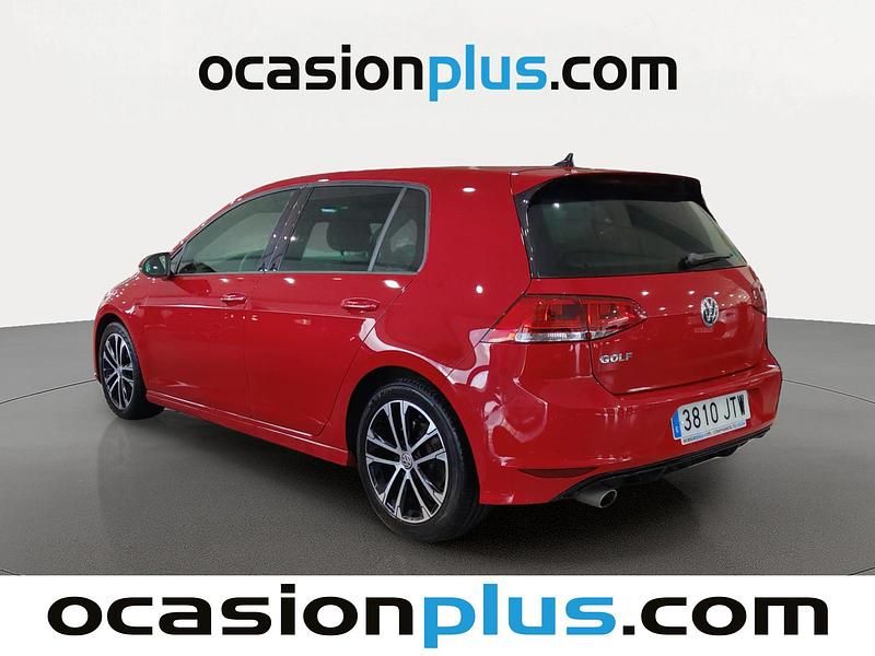 Usado VW Golf VII Sportline 110 CV (80 kW) 2016 Rojo Utilitario