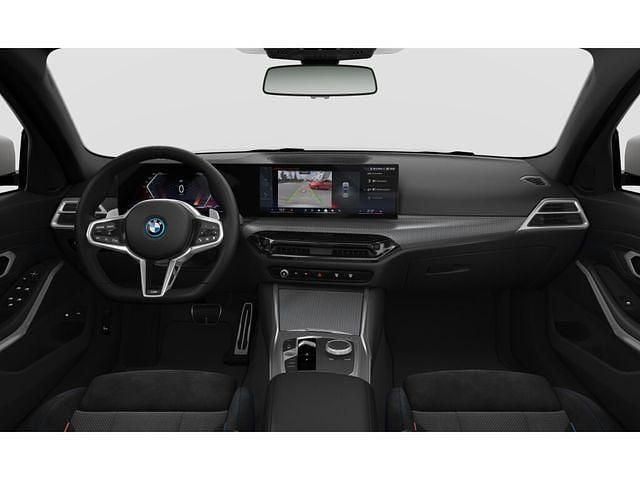 Używany BMW 330e Comfort Edition 292 KM (214 kW) 2025 Kombi