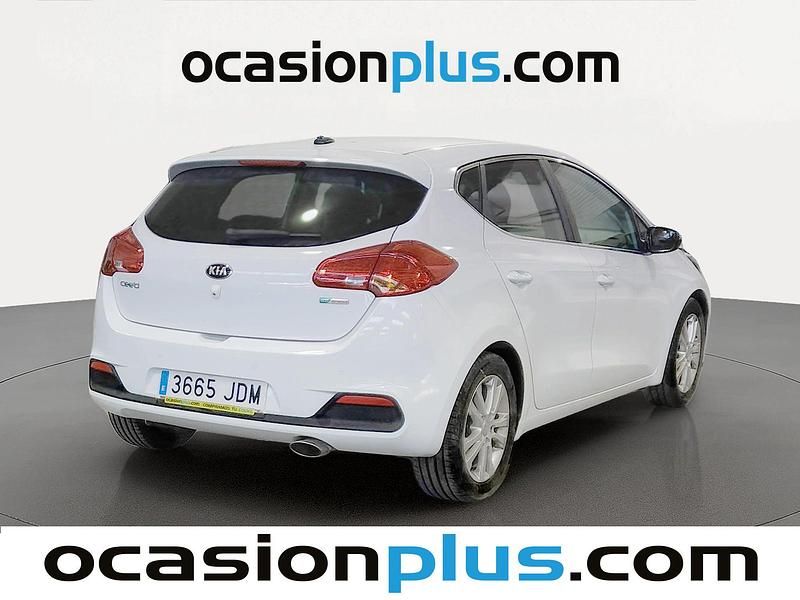 Usado Kia Ceed GT 128 CV (94 kW) 2015 Blanco Utilitario