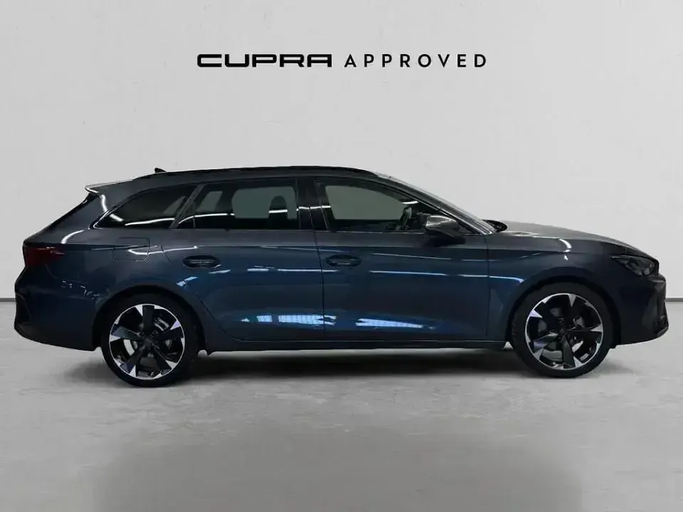 Usado Cupra Leon 150 CV (110 kW) 2025 Gris Utilitario