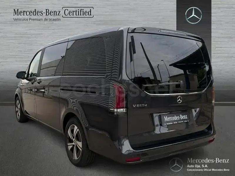 Nuevo Mercedes V220 Style 163 CV (119 kW) 2026 Gris / plata Monovolumen