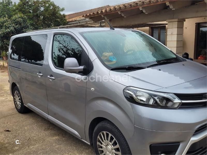 Usado Toyota Proace Verso 120 CV (88 kW) 2022 Gris / plata Familiar