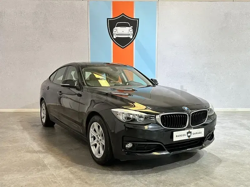Usado BMW 318 Gran Turismo Executive 150 CV (110 kW) 2016 Negro Berlina