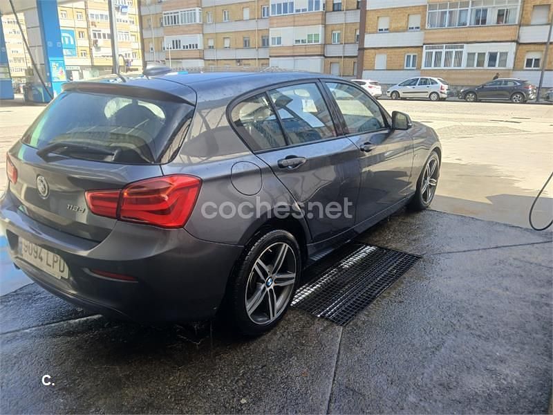 Usado BMW 118 143 CV (105 kW) 2016 Gris / plata Utilitario