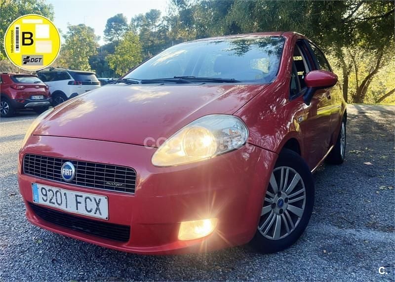 Rojo Usado 2007 Fiat Grande Punto Sport Utilitario | 2200 € (Buen precio) - Imagen 1/4