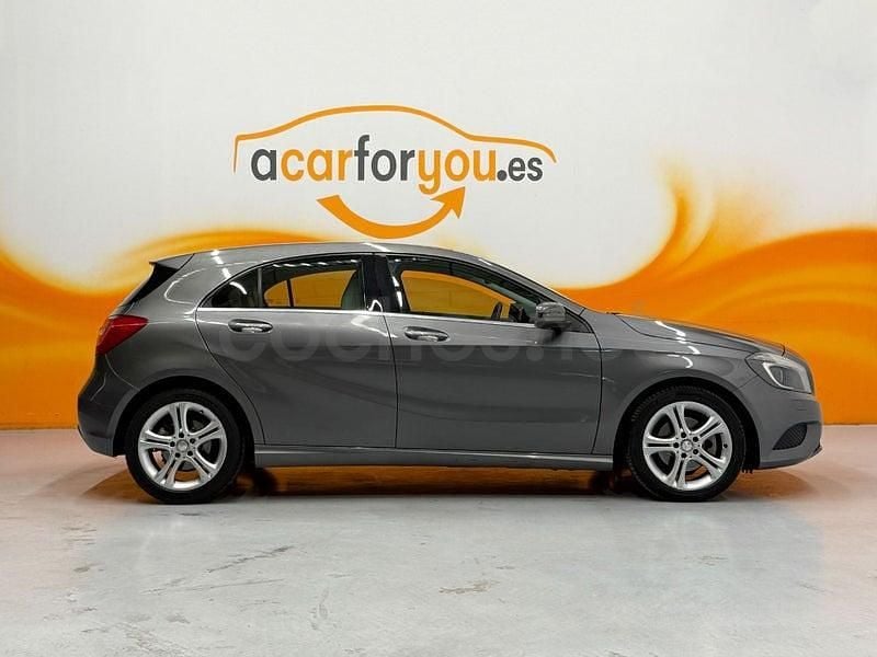 Usado Mercedes A200 Style 136 CV (100 kW) 2013 Gris / plata Berlina