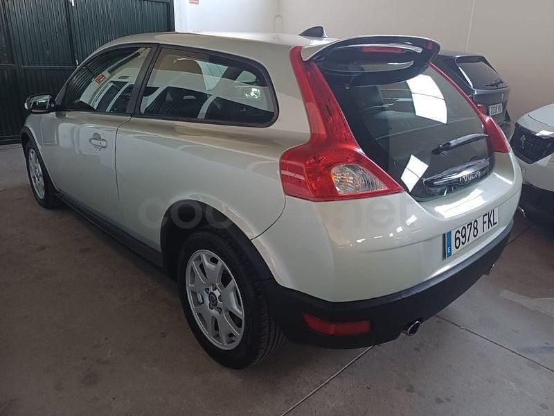 Usado Volvo C30 Summum 180 CV (132 kW) 2007 Gris / plata Utilitario