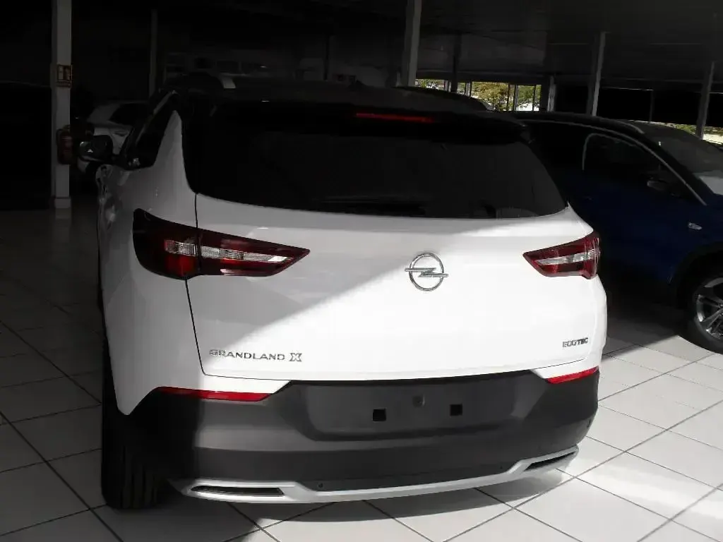Usado Opel Grandland X S 130 CV (95 kW) 2020 Blanco SUV