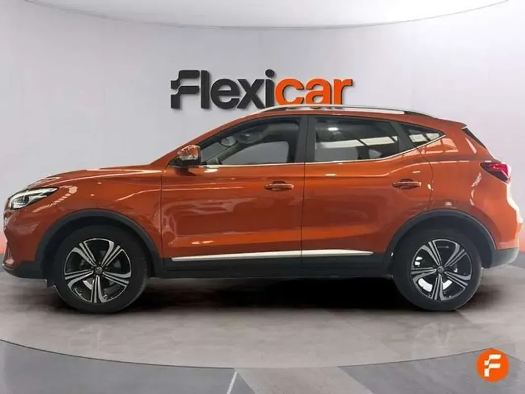 Usado MG ZS Comfort 106 CV (77 kW) 2023 Naranja SUV