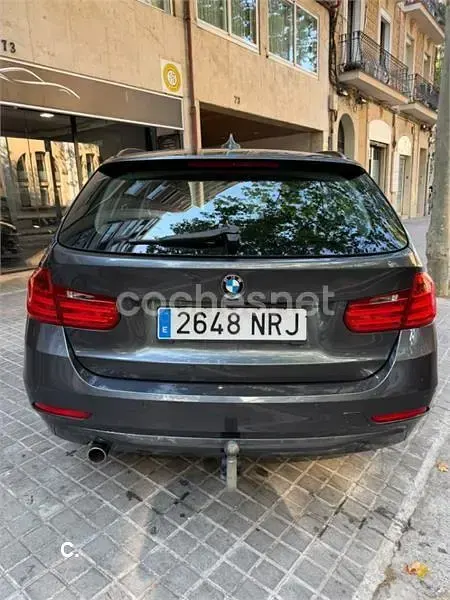 Usado BMW 318 143 CV (105 kW) 2015 Gris / plata Familiar