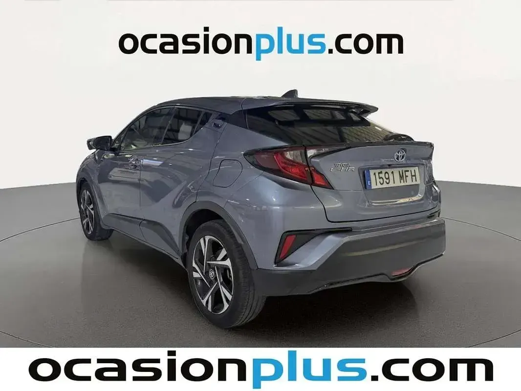 Käytetty Toyota C-HR Advance 122 HP (89 kW) 2023 Harmaa Katumaasturi