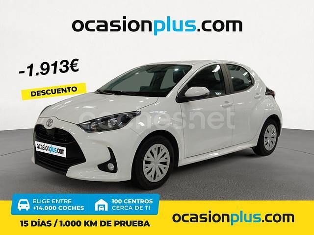 Blanco Usado 2023 Toyota Yaris Active Berlina | 15.690 € (Precio justo) - Imagen 1/4
