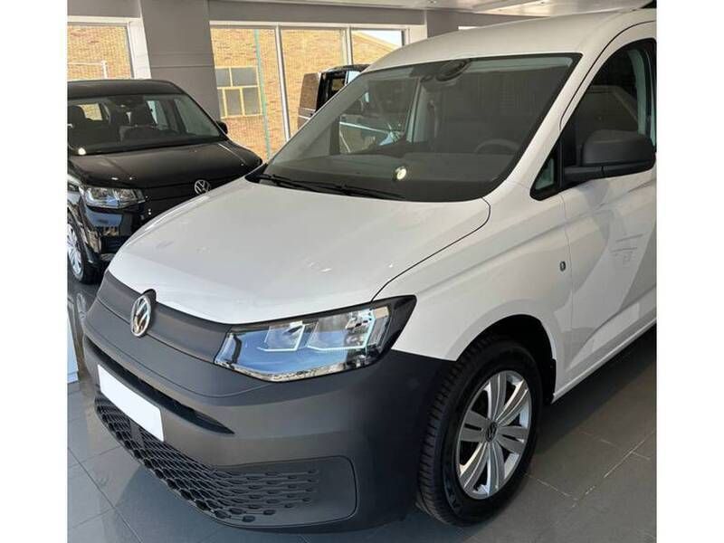Usado VW Caddy 102 CV (75 kW) 2024 Blanco Monovolumen